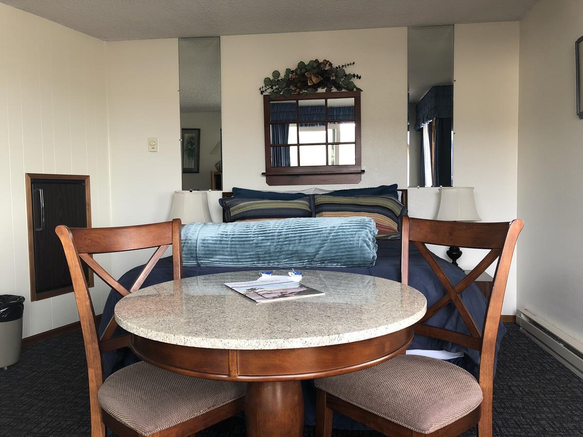 Webb's Scenic Surf Hotel 3*